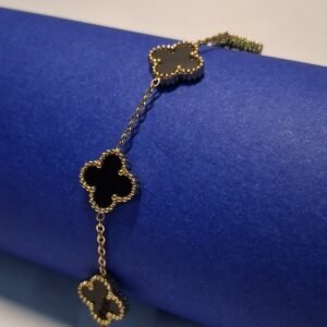 Elegant Clover Bracelet
