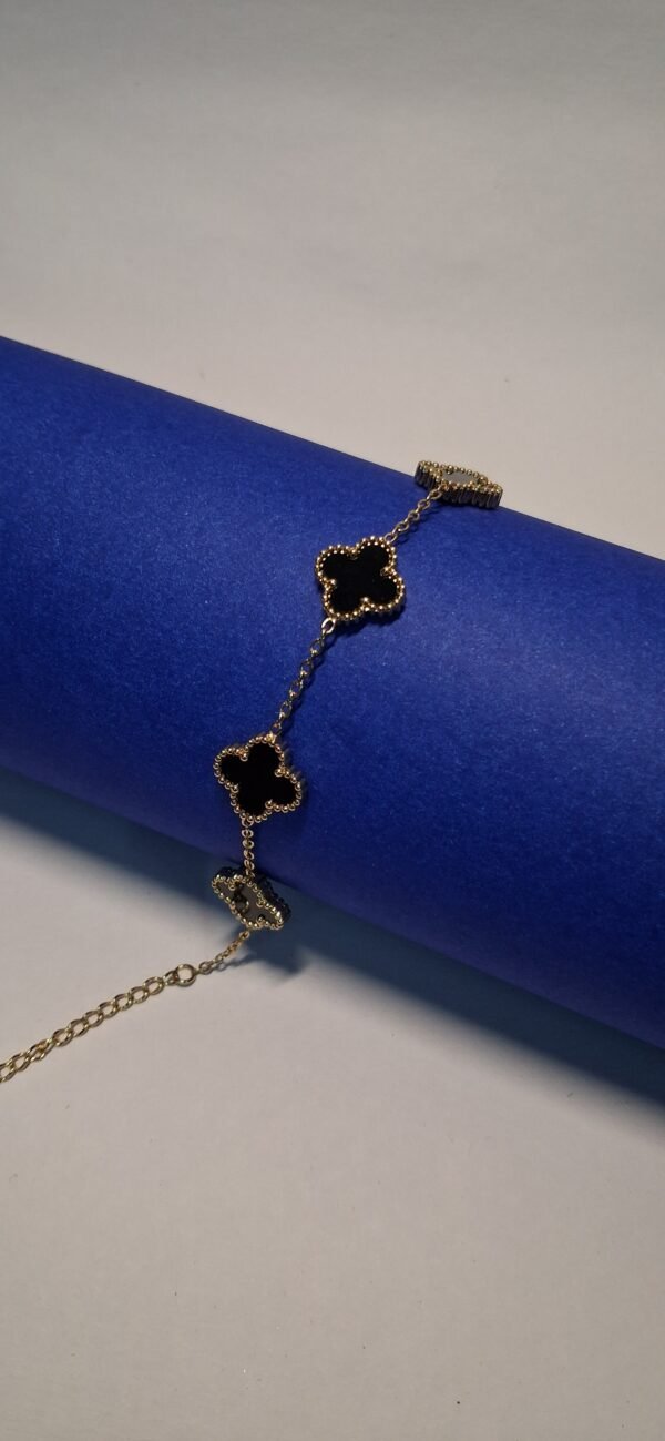Elegant Clover Bracelet - Image 3