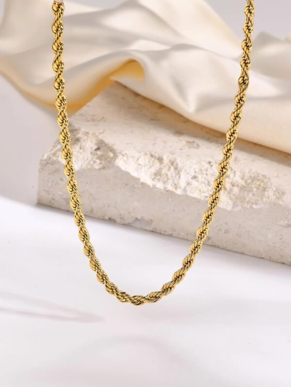 Gold Hollow Rope design chain