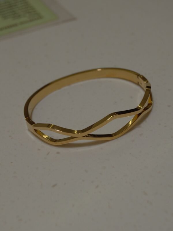 Norma Jean Design Bracelet - Image 3