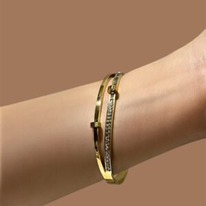Elegant Zircon cuff bracelet