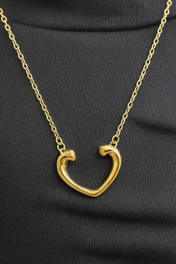 Gold heart Shape Chain Necklace