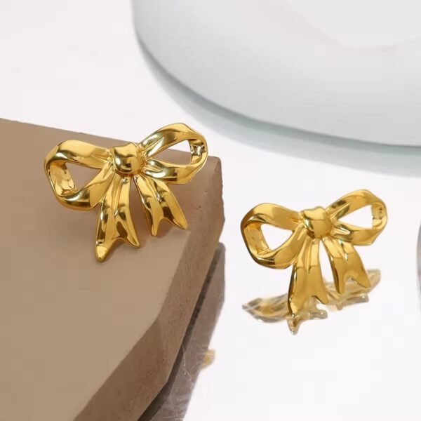 Elegant Bow Ear-rings