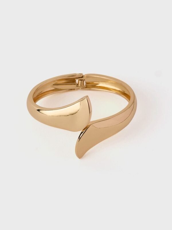 Fish tail Cuff Bracelet - Image 6